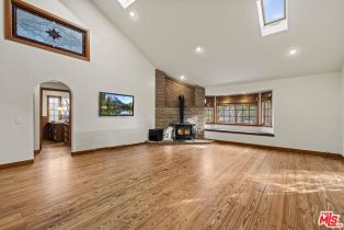 Single Family Residence, 22651 Calvert st, Woodland Hills, CA 91367 - 15