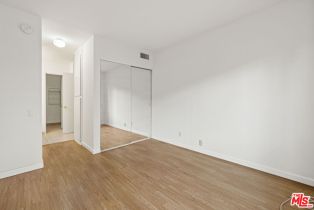 Condominium, 5460 White Oak ave, Encino, CA 91316 - 4