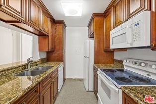 Condominium, 5460 White Oak ave, Encino, CA 91316 - 14