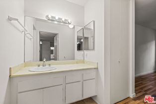 Condominium, 5460 White Oak ave, Encino, CA 91316 - 12