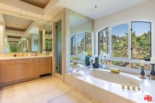 Single Family Residence, 1136 Calle Vista dr, Beverly Hills, CA 90210 - 12