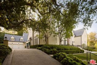 Single Family Residence, 10301 Strathmore dr, Westwood, CA 90024 - 17