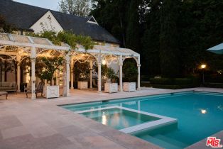 Single Family Residence, 10301 Strathmore dr, Westwood, CA 90024 - 14