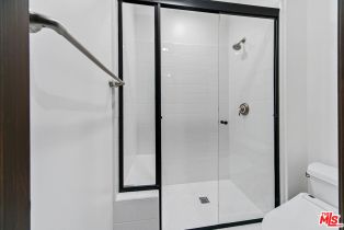 Single Family Residence, 435 Woodbluff rd, Calabasas, CA 91302 - 39