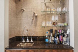 , 8455 Fountain ave, West Hollywood , CA 90069 - 7