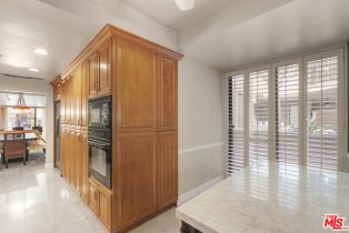 , 8455 Fountain ave, West Hollywood , CA 90069 - 10