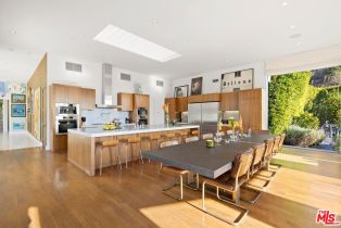 Single Family Residence, 1083 Hillcrest rd, Beverly Hills, CA 90210 - 25