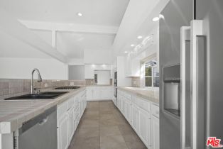 Single Family Residence, 31763 Cottontail ln, Malibu, CA 90265 - 7