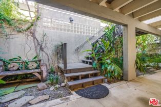 Single Family Residence, 815 3rd st, Santa Monica, CA 90403 - 39