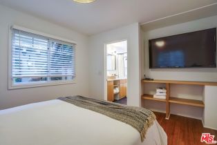 Single Family Residence, 815 3rd st, Santa Monica, CA 90403 - 36