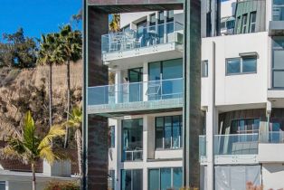 , 270 Palisades Beach rd, Santa Monica, CA 90402 - 2