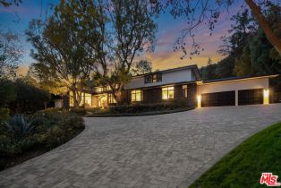 Single Family Residence, 16001 Woodvale rd, Encino, CA 91436 - 9