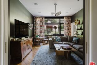 Single Family Residence, 16001 Woodvale rd, Encino, CA 91436 - 39