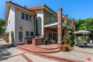 Single Family Residence, 18423 Linnet st, Tarzana, CA 91356 - 32