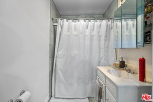 Single Family Residence, 18423 Linnet st, Tarzana, CA 91356 - 57