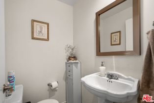 Single Family Residence, 18423 Linnet st, Tarzana, CA 91356 - 56