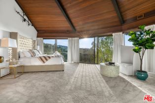 Single Family Residence, 17862 Via Vallarta, Encino, CA 91316 - 5