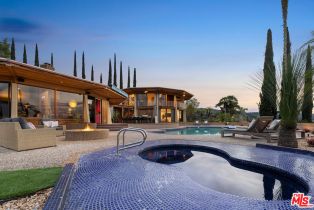 Single Family Residence, 17862 Via Vallarta, Encino, CA 91316 - 38