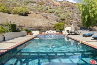 Single Family Residence, 25615 Mulholland hwy, Calabasas, CA 91302 - 54