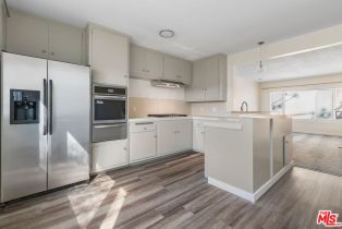 , 8335 Manchester ave, Playa Del Rey , CA 90293 - 5