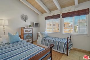 Single Family Residence, 213 Via Cordova, Newport Beach, CA 92663 - 24