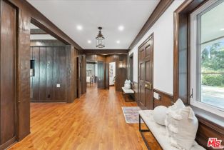 Single Family Residence, 814 Foothill rd, Beverly Hills, CA 90210 - 4