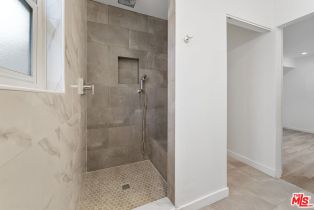 Condominium, 5414 Newcastle ave, Encino, CA 91316 - 8