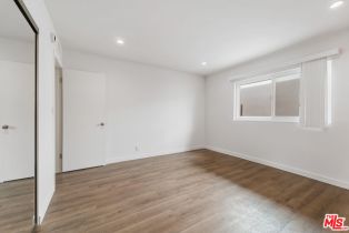 Condominium, 5414 Newcastle ave, Encino, CA 91316 - 10