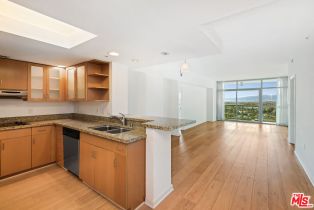 Condominium, 13700 Marina Pointe dr, Marina Del Rey, CA 90292 - 2