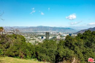 , 7831 Mulholland, Studio City, CA 90046 - 10