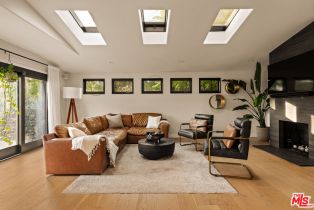 Single Family Residence, 3936 Farley ct, Studio City, CA 91604 - 3