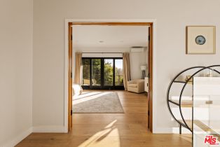 Single Family Residence, 3936 Farley ct, Studio City, CA 91604 - 13