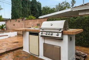 Single Family Residence, 10420 Eton ave, Chatsworth, CA 91311 - 42