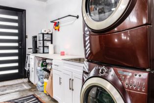 Single Family Residence, 10420 Eton ave, Chatsworth, CA 91311 - 43