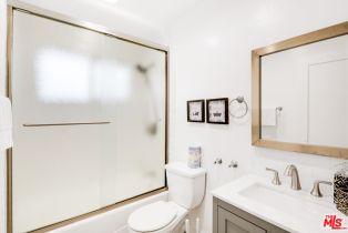 Residential Income, 3115 Strongs dr, Venice, CA 90292 - 22