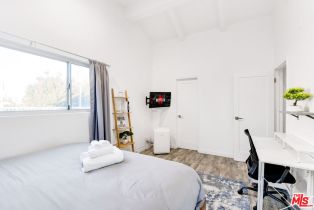 Residential Income, 3115 Strongs dr, Venice, CA 90292 - 16