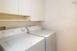 Condominium, 300 Swall dr, Beverly Hills, CA 90211 - 24