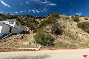 , 3573 Camino De La Cumbre, Sherman Oaks, CA 91423 - 13