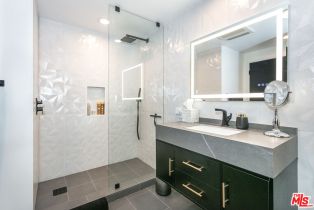 Single Family Residence, 3001 Dona Nenita pl, Studio City, CA 91604 - 12