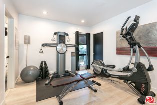 Single Family Residence, 3001 Dona Nenita pl, Studio City, CA 91604 - 14