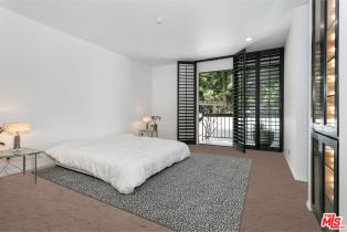 , 9033 Vista Grande st, West Hollywood , CA 90069 - 17