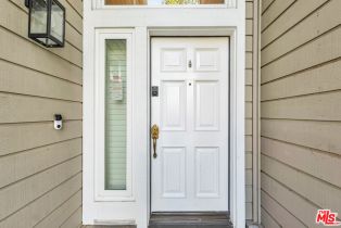 Single Family Residence, 20950 Oxnard st, Woodland Hills, CA 91367 - 10