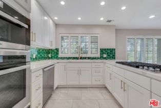 Single Family Residence, 20950 Oxnard st, Woodland Hills, CA 91367 - 19
