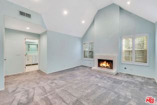 Single Family Residence, 20950 Oxnard st, Woodland Hills, CA 91367 - 4