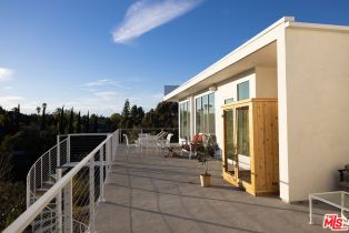 Single Family Residence, 5900 Winnetka ave, Woodland Hills, CA 91367 - 34