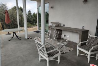 Single Family Residence, 5900 Winnetka ave, Woodland Hills, CA 91367 - 73