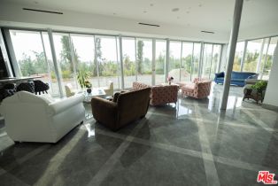 Single Family Residence, 5900 Winnetka ave, Woodland Hills, CA 91367 - 17