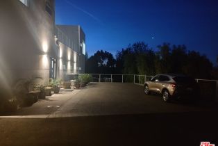 Single Family Residence, 5900 Winnetka ave, Woodland Hills, CA 91367 - 75