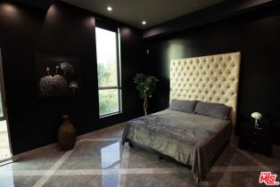 Single Family Residence, 5900 Winnetka ave, Woodland Hills, CA 91367 - 57