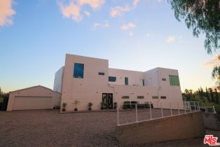 Single Family Residence, 5900 Winnetka ave, Woodland Hills, CA 91367 - 65